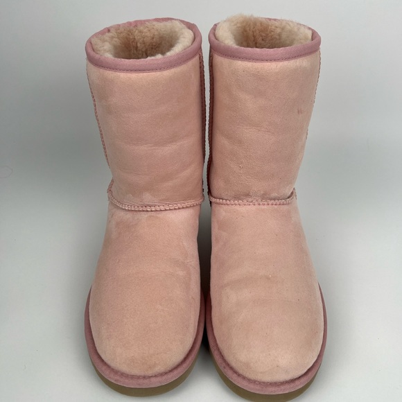 UGG Shoes - Women’s Pink Ugg Australia Boots Classic Short Size 6 Winter Shearling Pull On